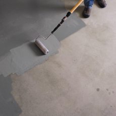 tehnika-obespilivaniya-pola-iz-betona-svoimi-rukami
